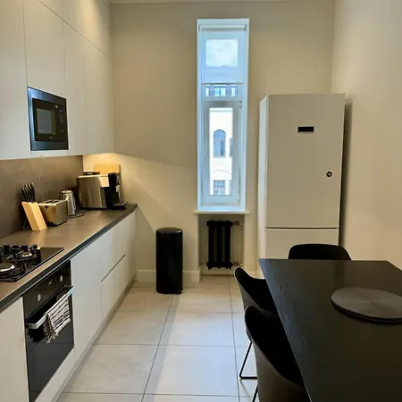 Beautiful, Spacious, Central 4br * Riga