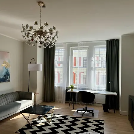 Appartement Beautiful, Spacious, Central 4br